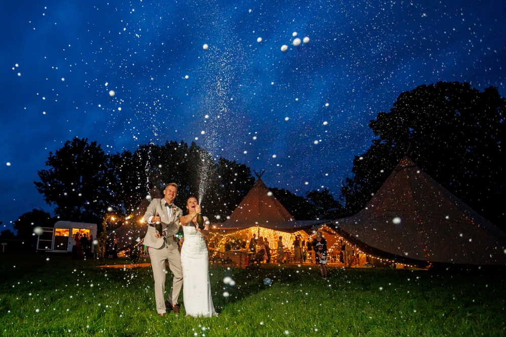 bride and groom under the stars 