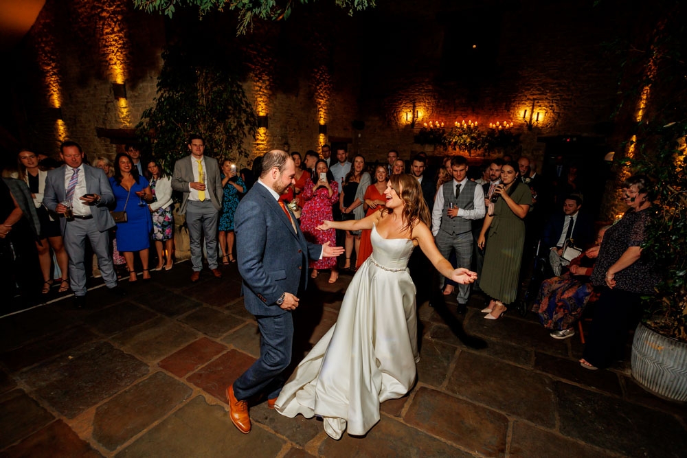 bride and groom dancing 