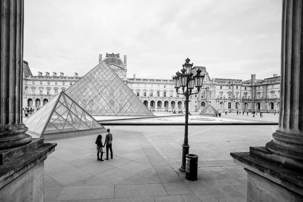 couple shoot in paris